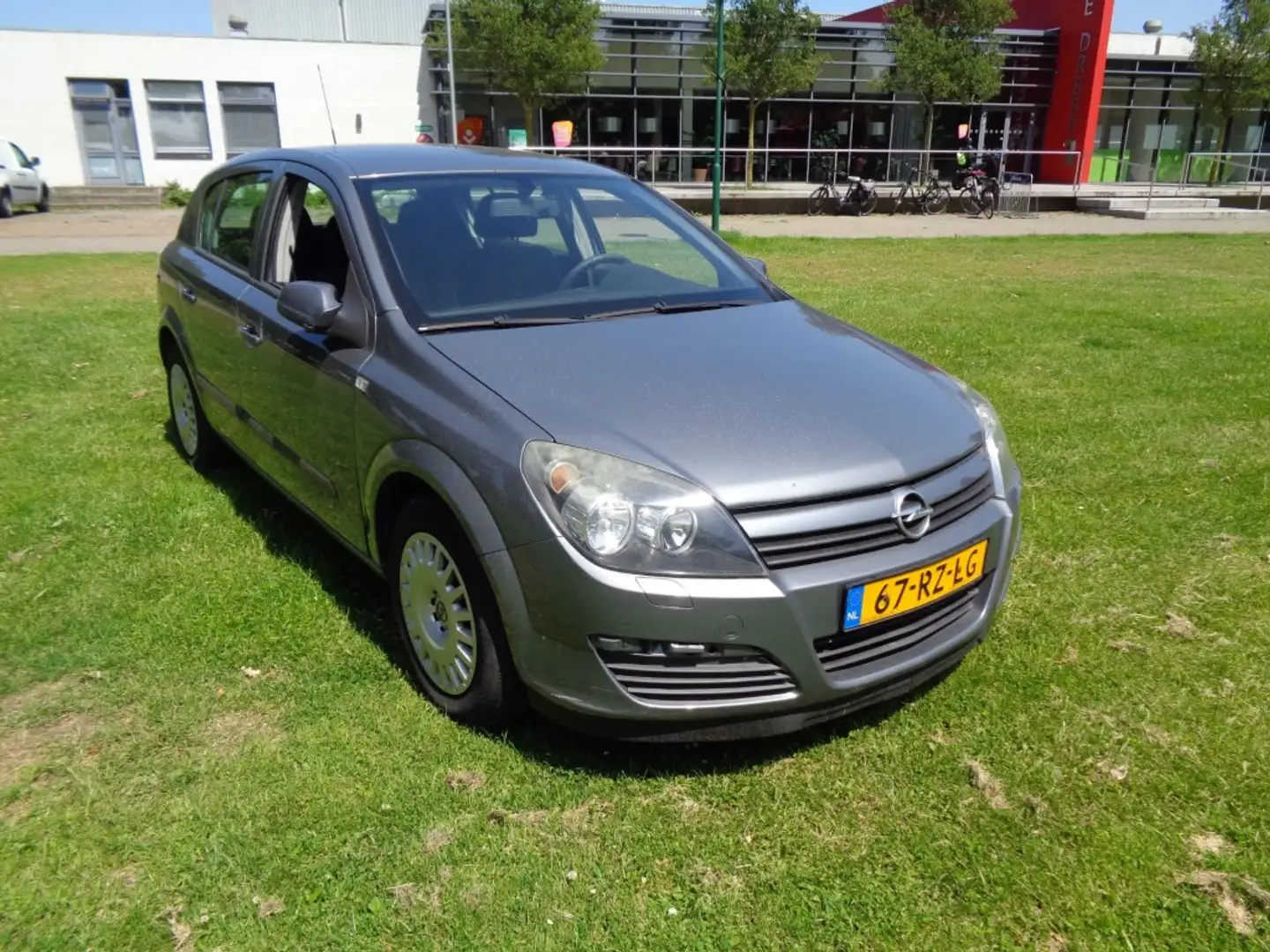 Opel Astra met nieuwe a p k Grijs - 2