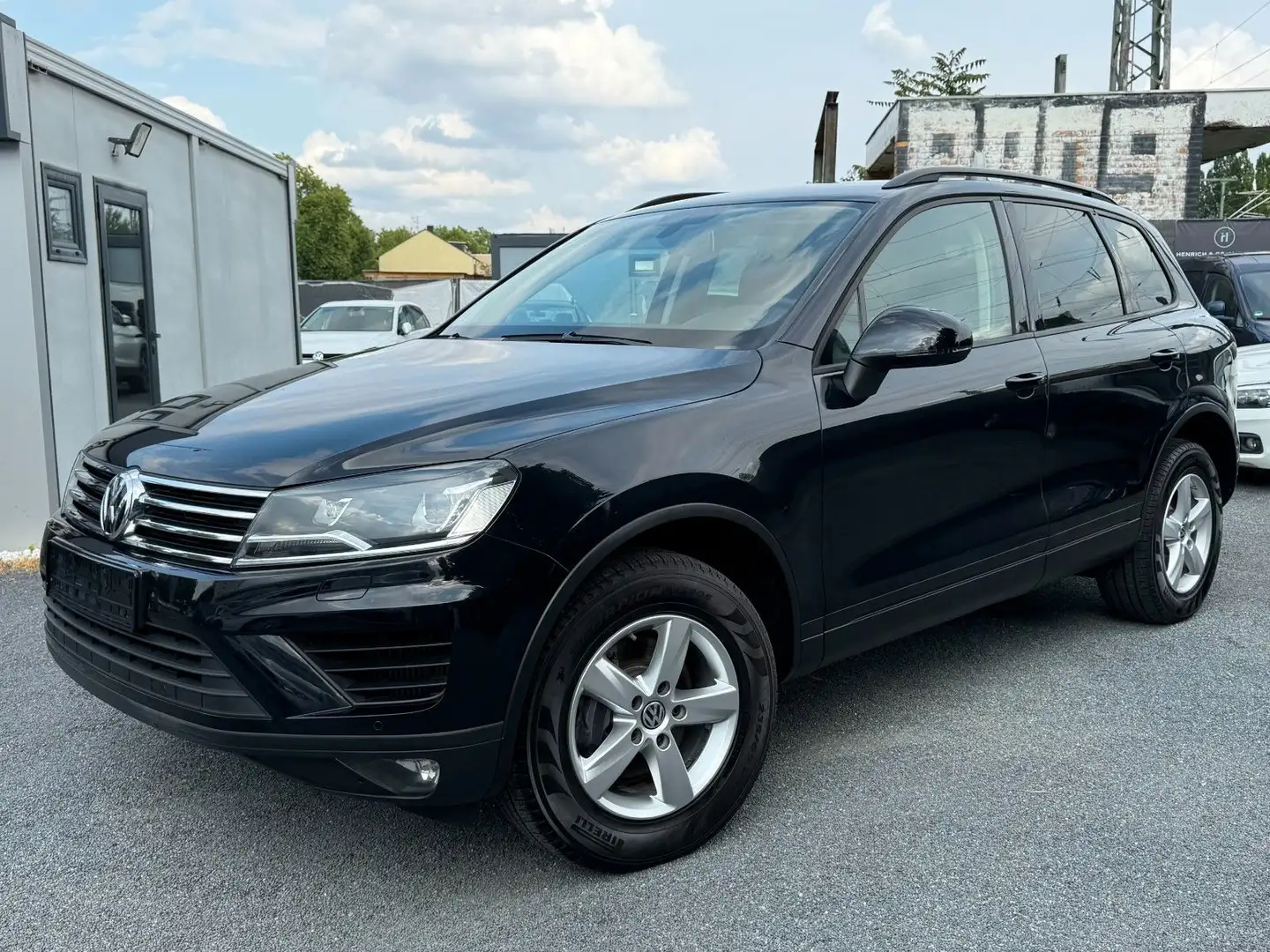 Volkswagen Touareg TOUAREG V6 TDI 4X4 4Motion / AUTOMATIK / AHK / Černá - 1