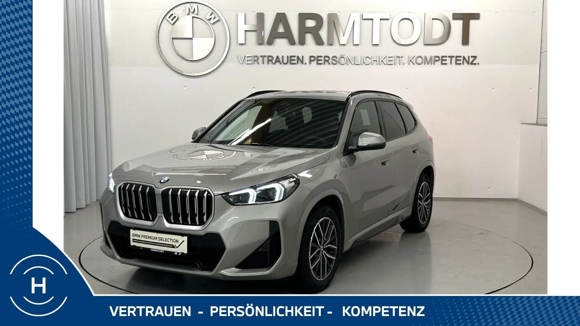 BMW X1 sDrive18i *M-Paket / Premium Paket / AHV* Silber - 1