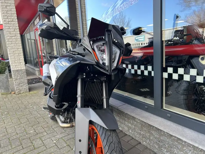 KTM 890 SMT - foto 5