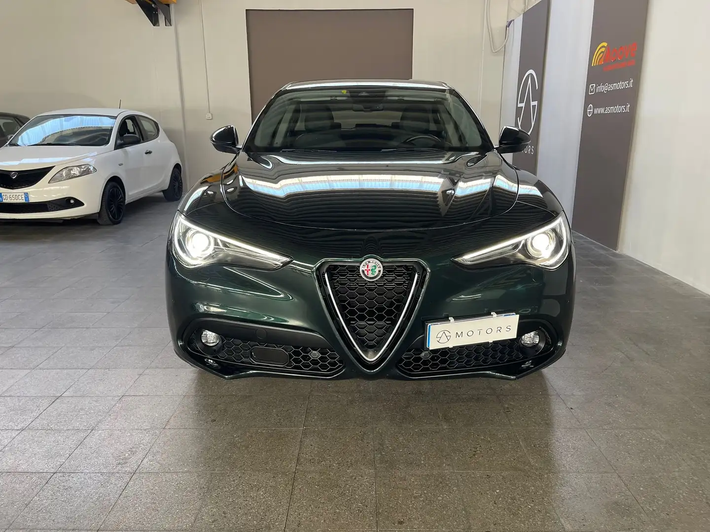 Alfa Romeo Stelvio Stelvio 2017 2.2 t Executive rwd 190cv auto my19 Verde - 2