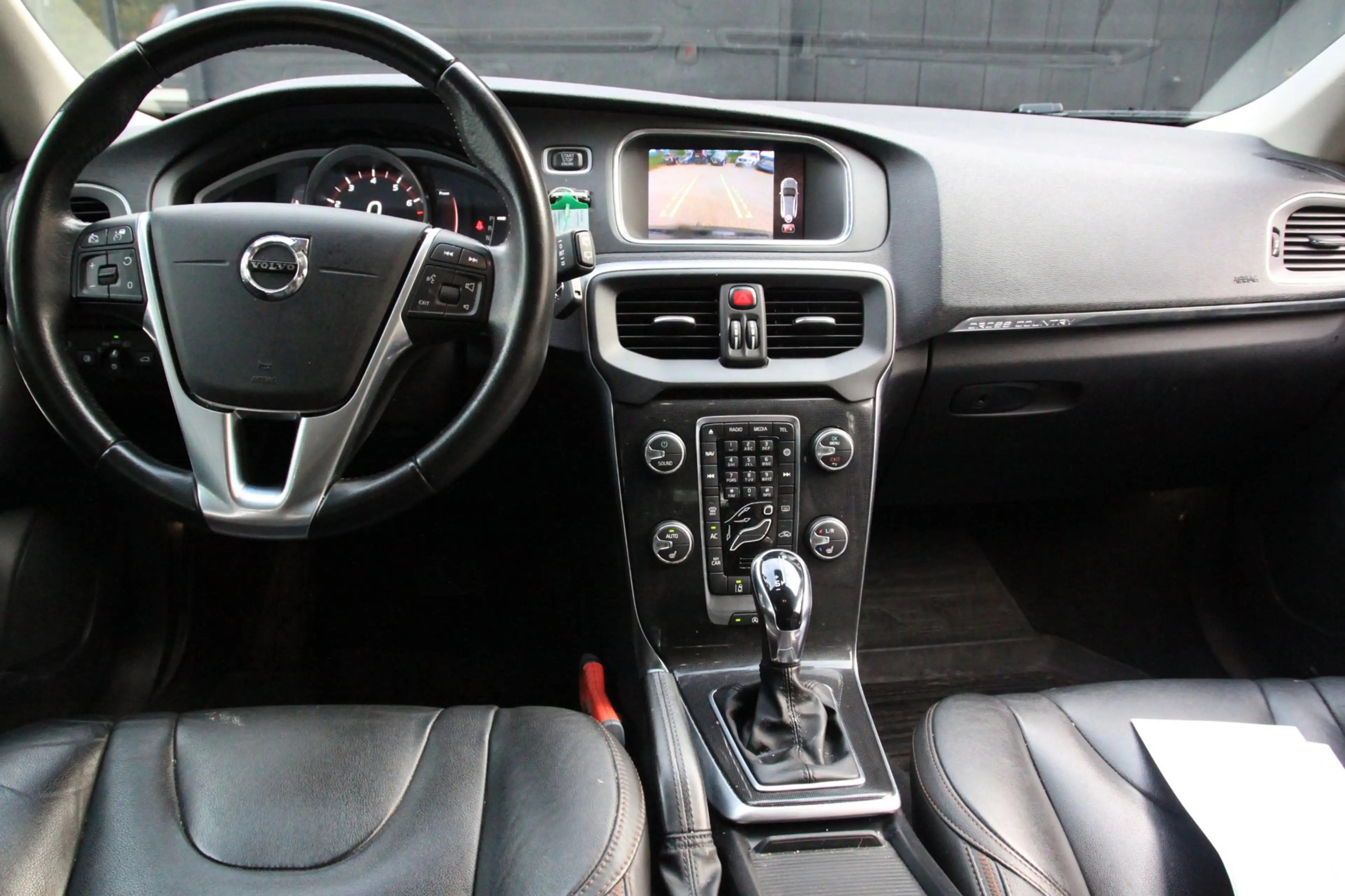 Volvo V40 Cross Country 1.5 T3 Edition+ Camera/Leer/Adaptive/Blis/Parkeers — photo 15