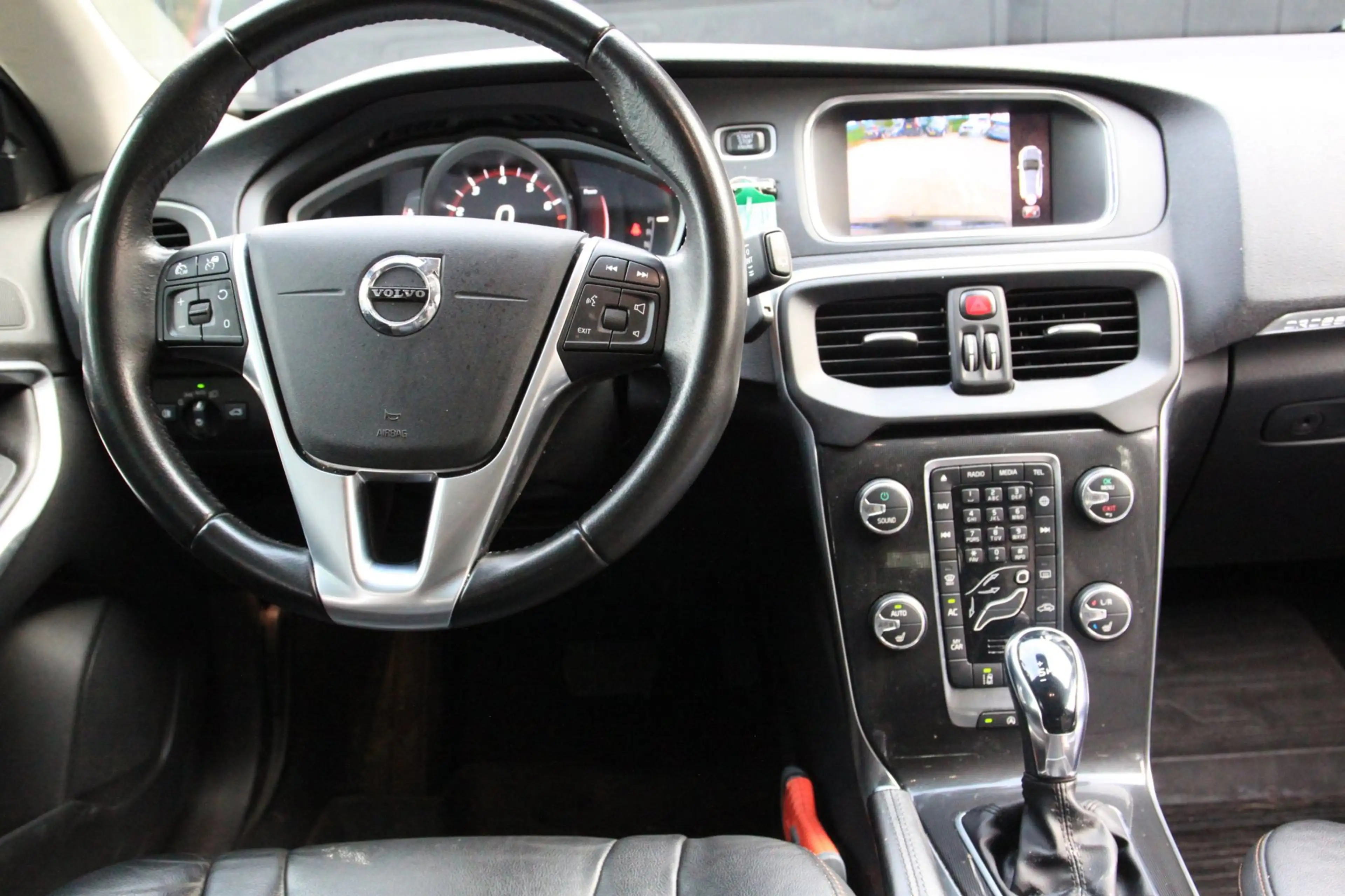Volvo V40 Cross Country 1.5 T3 Edition+ Camera/Leer/Adaptive/Blis/Parkeers — photo 16