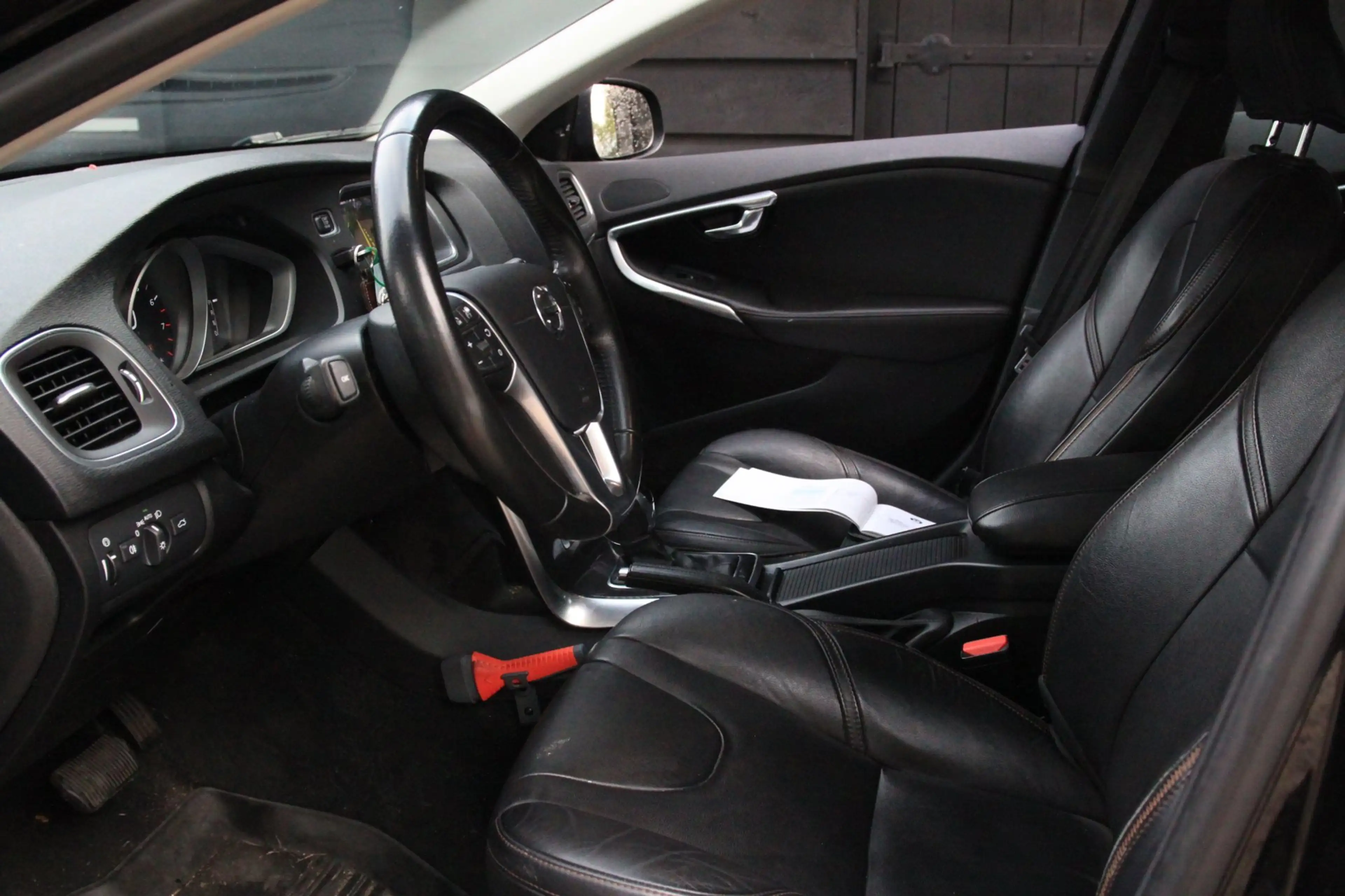 Volvo V40 Cross Country 1.5 T3 Edition+ Camera/Leer/Adaptive/Blis/Parkeers — photo 18