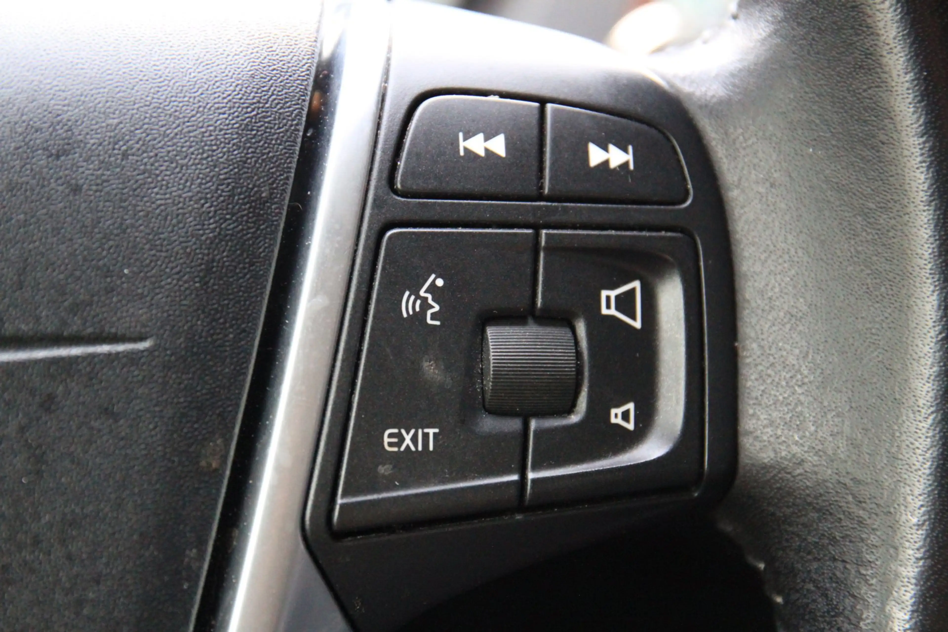 Volvo V40 Cross Country 1.5 T3 Edition+ Camera/Leer/Adaptive/Blis/Parkeers — photo 24