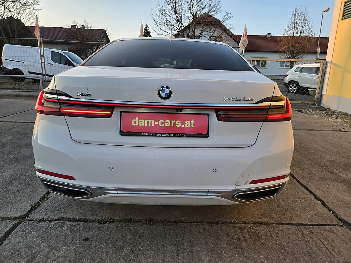 BMW 745 Le PHEV xDrive Aut. Weiß - 2