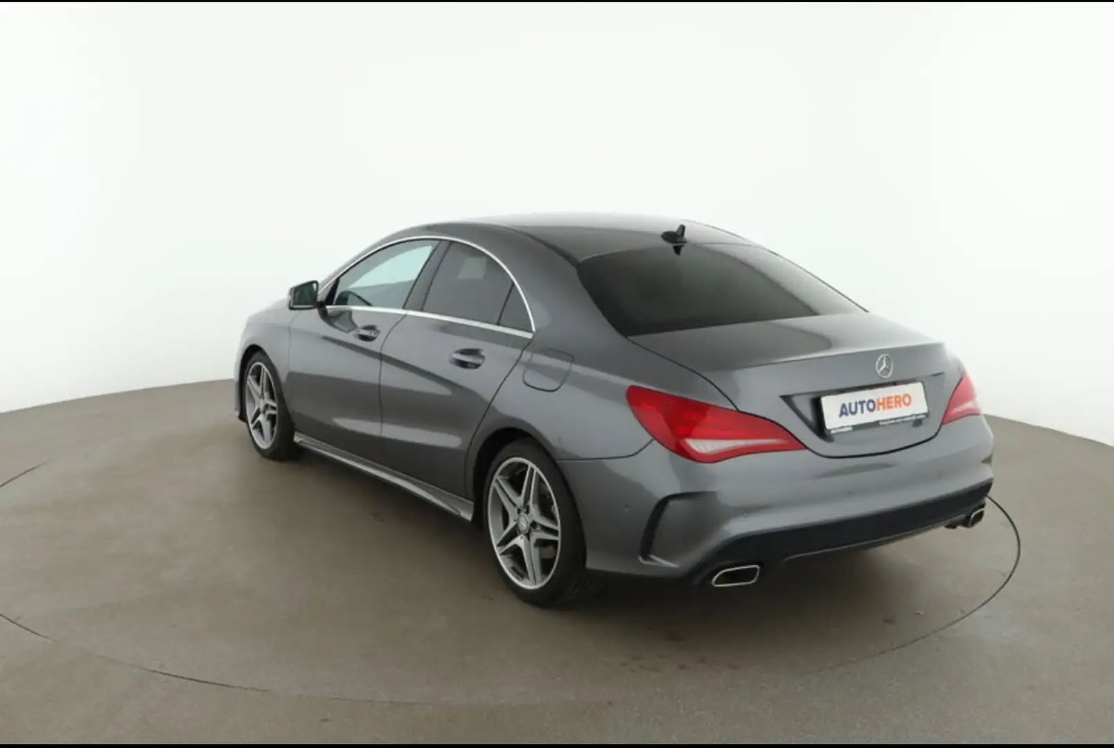 Mercedes-Benz CLA 220 CDI 7G-DCT AMG Line - 2