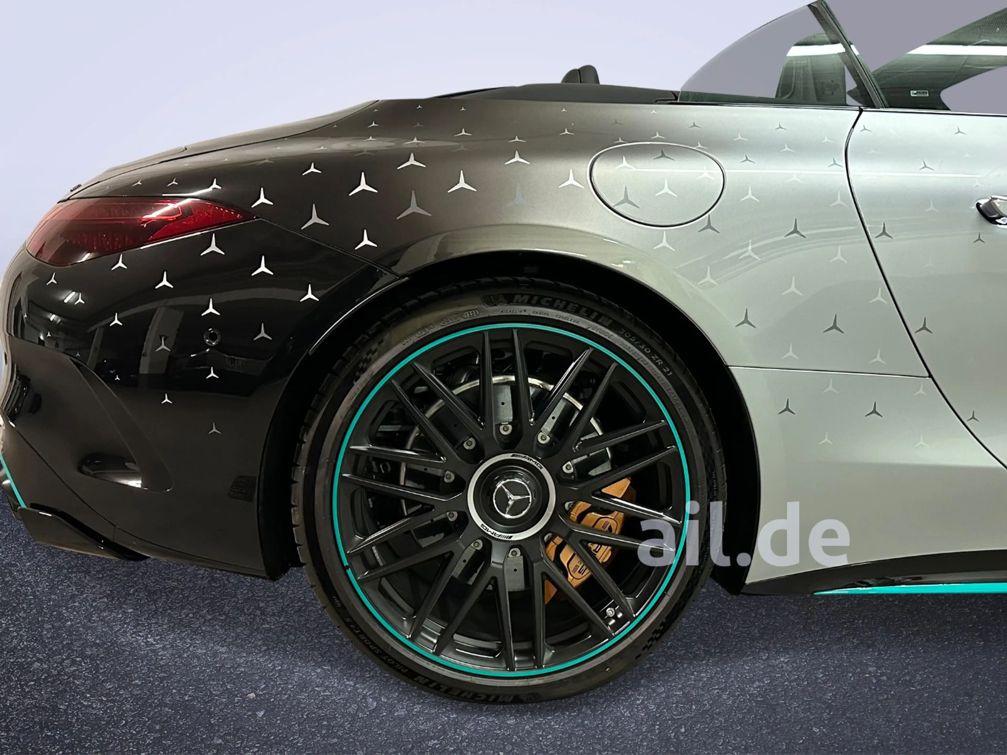 Mercedes-Benz SL 63 AMG 1 of 100 Motorsport Collectors Edition — photo 11