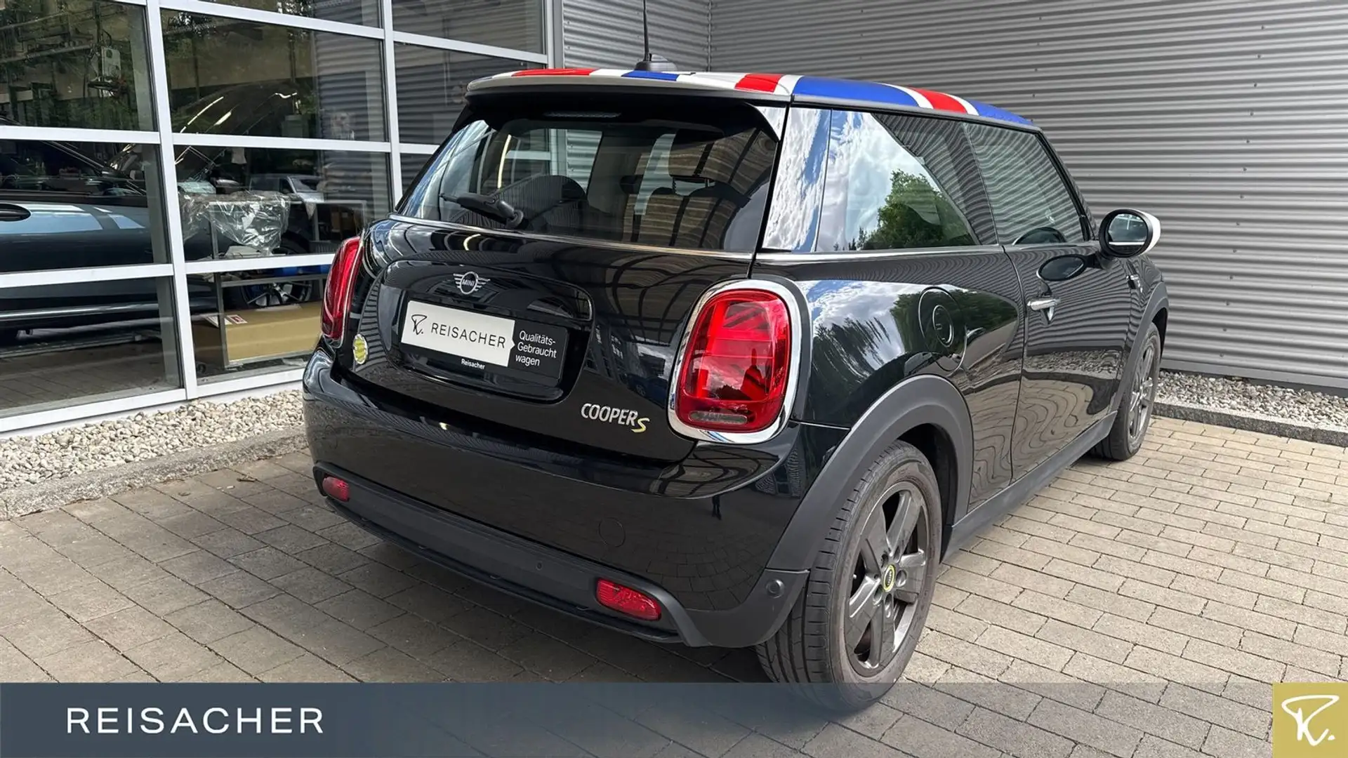 MINI Cooper SE Essential-Trim Navi LED ACC RüKa Negru - 2
