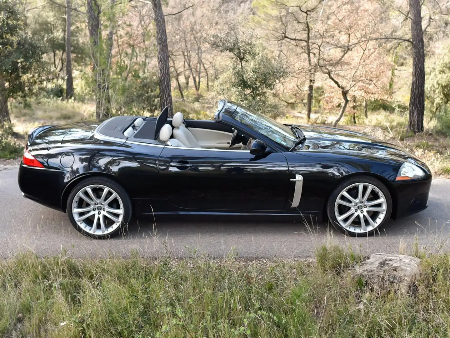 Jaguar XKR XKR Cabriolet 4.2 - 416 A Schwarz - 2