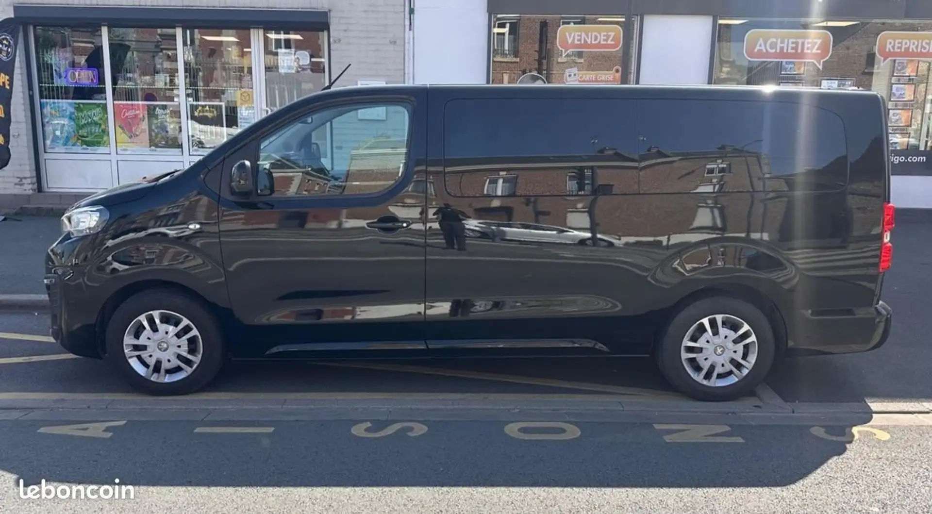 Peugeot Traveller 1.5 BLUEHDI 120 LONG BUSINESS 9 Places S&S Černá - 2