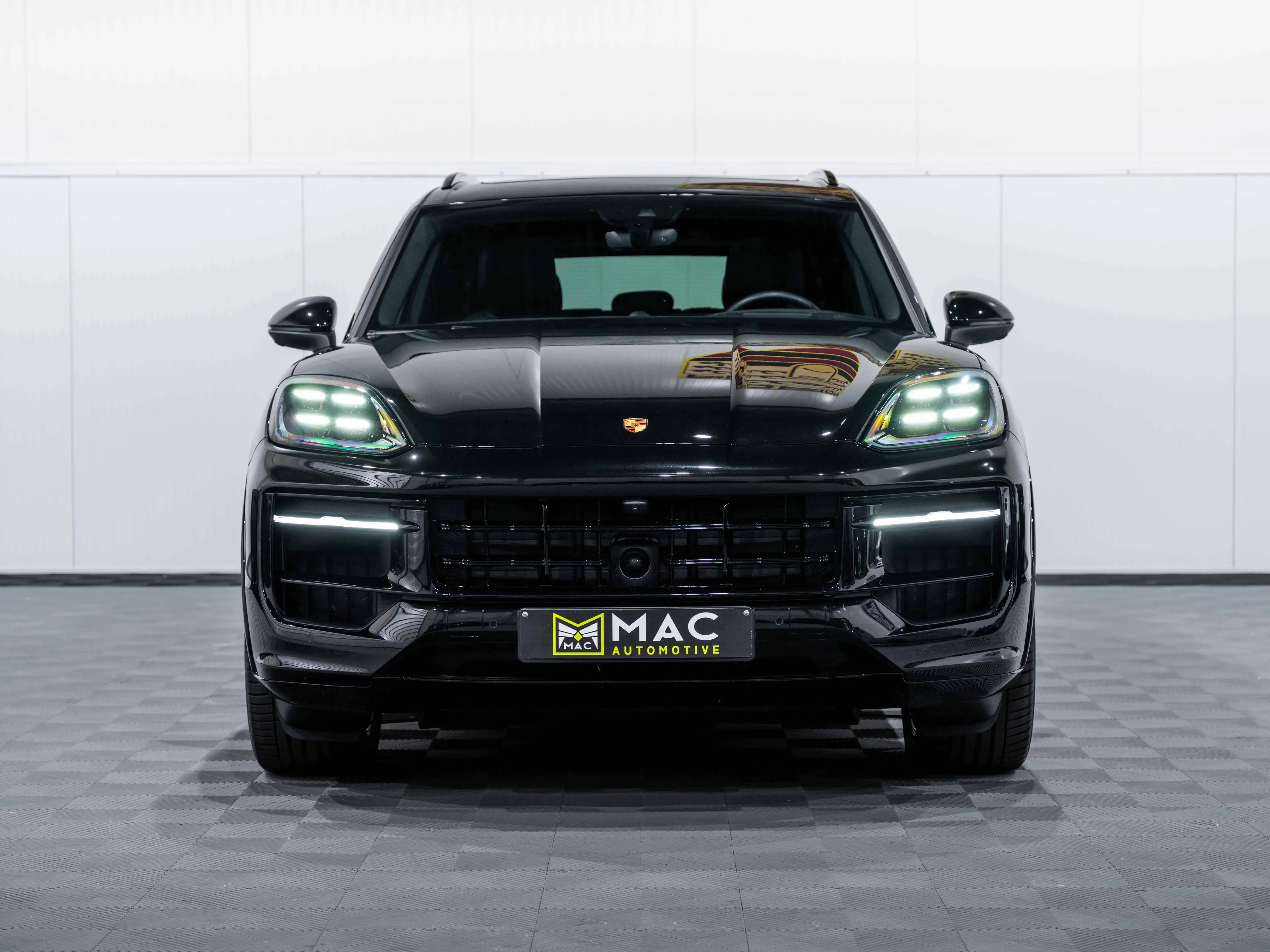Porsche Cayenne Hybride SPORTDESIGN/Sportuitlaat/Head Up/22inch/FULL — photo 5