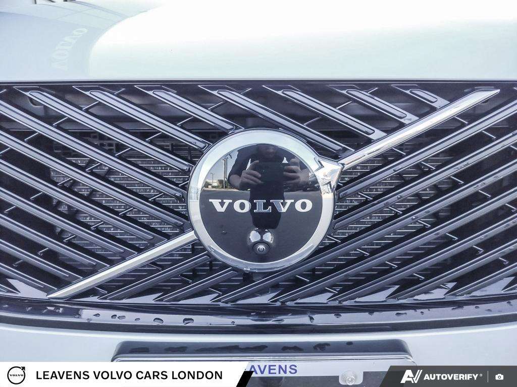 2026 Volvo XC90 Plus | Clean Carfax | CPO | 3.99% Finance thumb 9