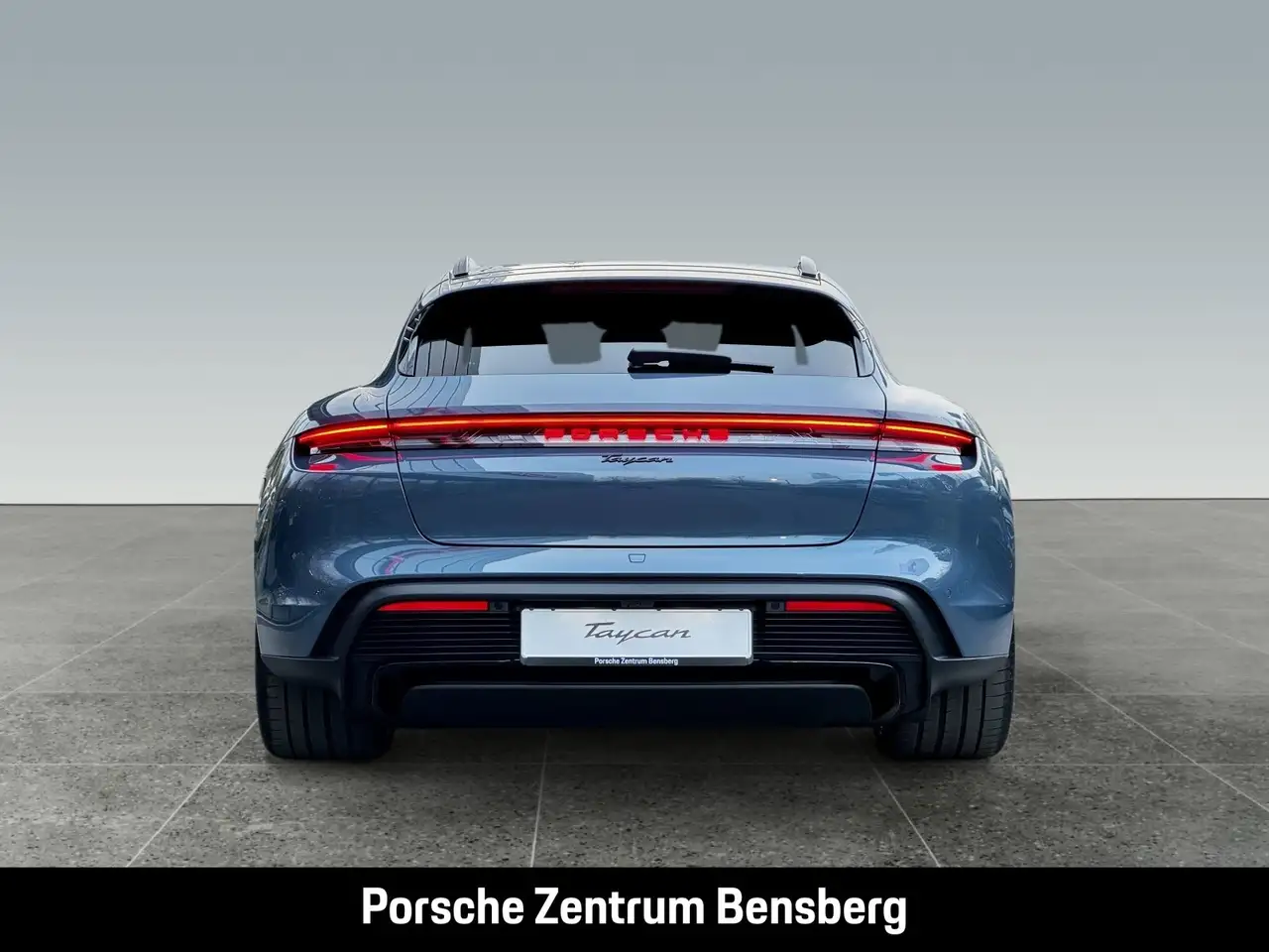Porsche Taycan Sport Turismo Black Edition 8