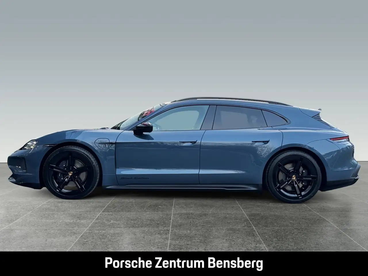Porsche Taycan Sport Turismo Black Edition 2