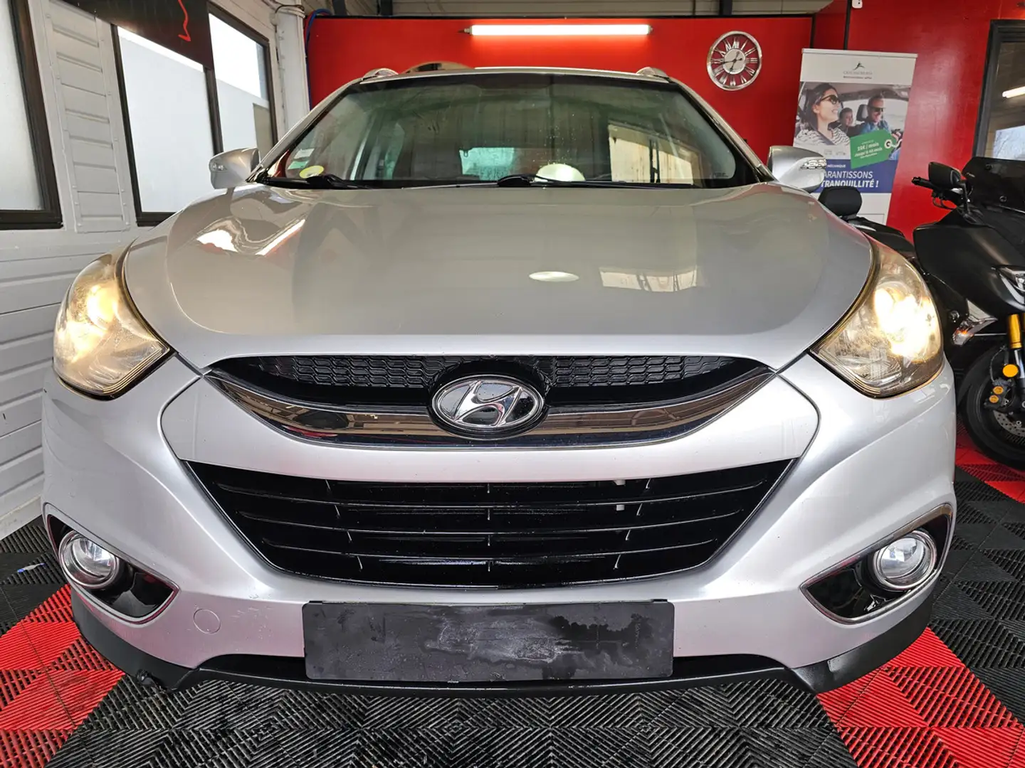 Hyundai iX35 1.7 crdi Gris - 2