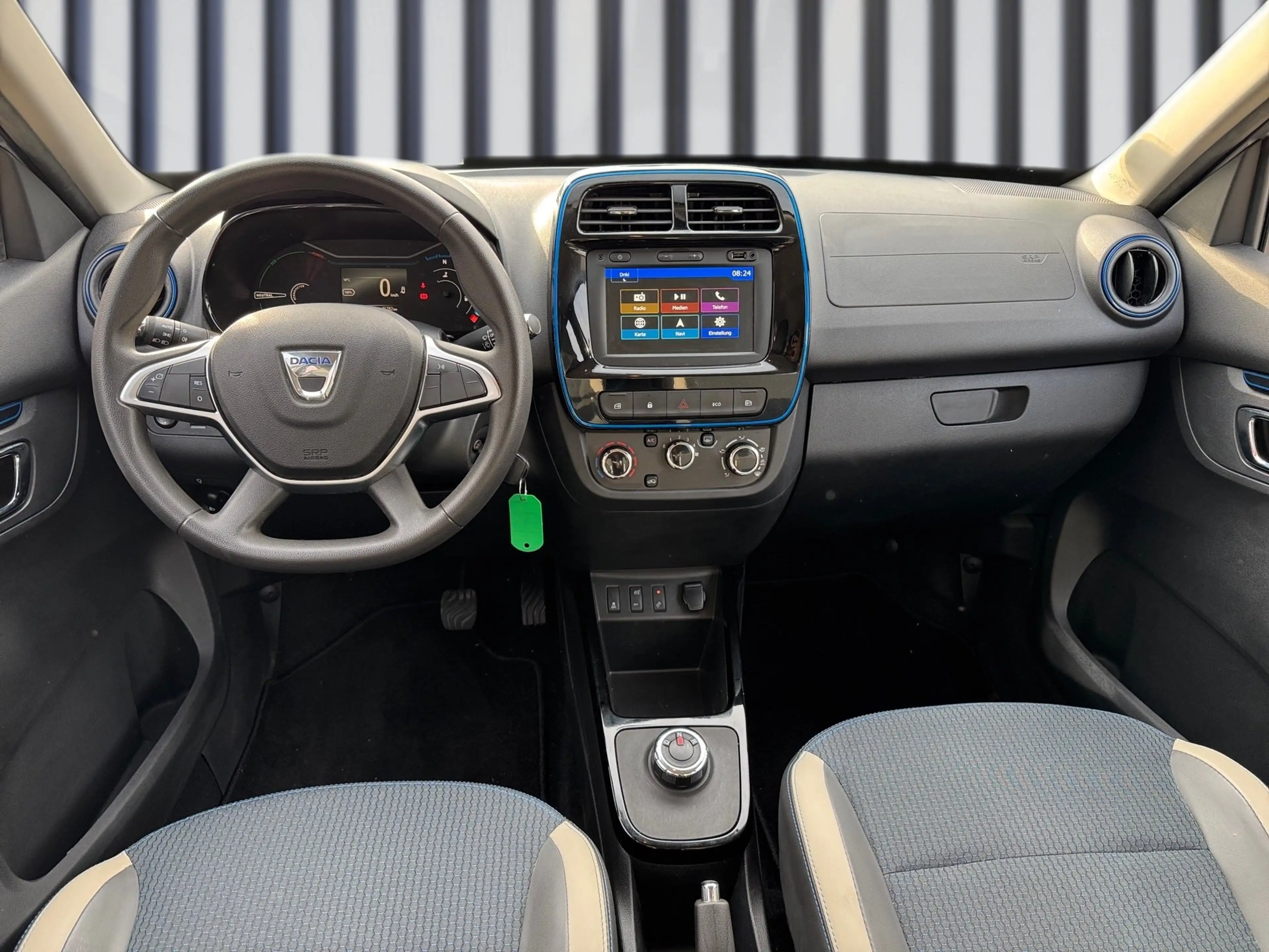 Dacia Spring Electric 45 Comfort Plus Navi+Kam.+PDC — photo 9