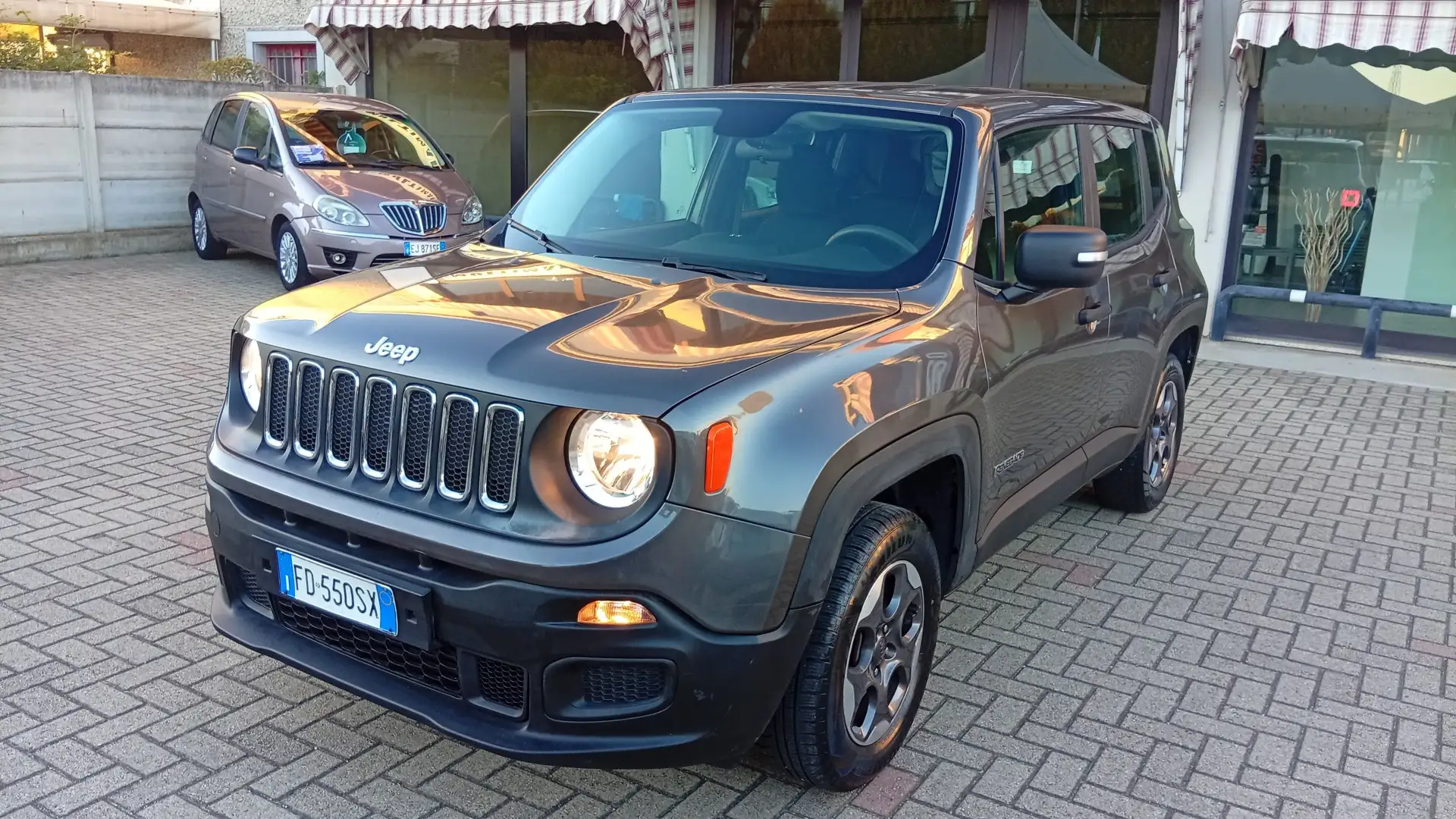 Jeep Renegade Renegade 2.0 mjt Sport 4wd S&S Gris - 2