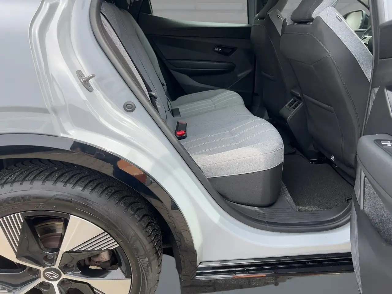 Renault Megane EV60 220hp EQUILIBRE Optimum Charge, миниатюра 9