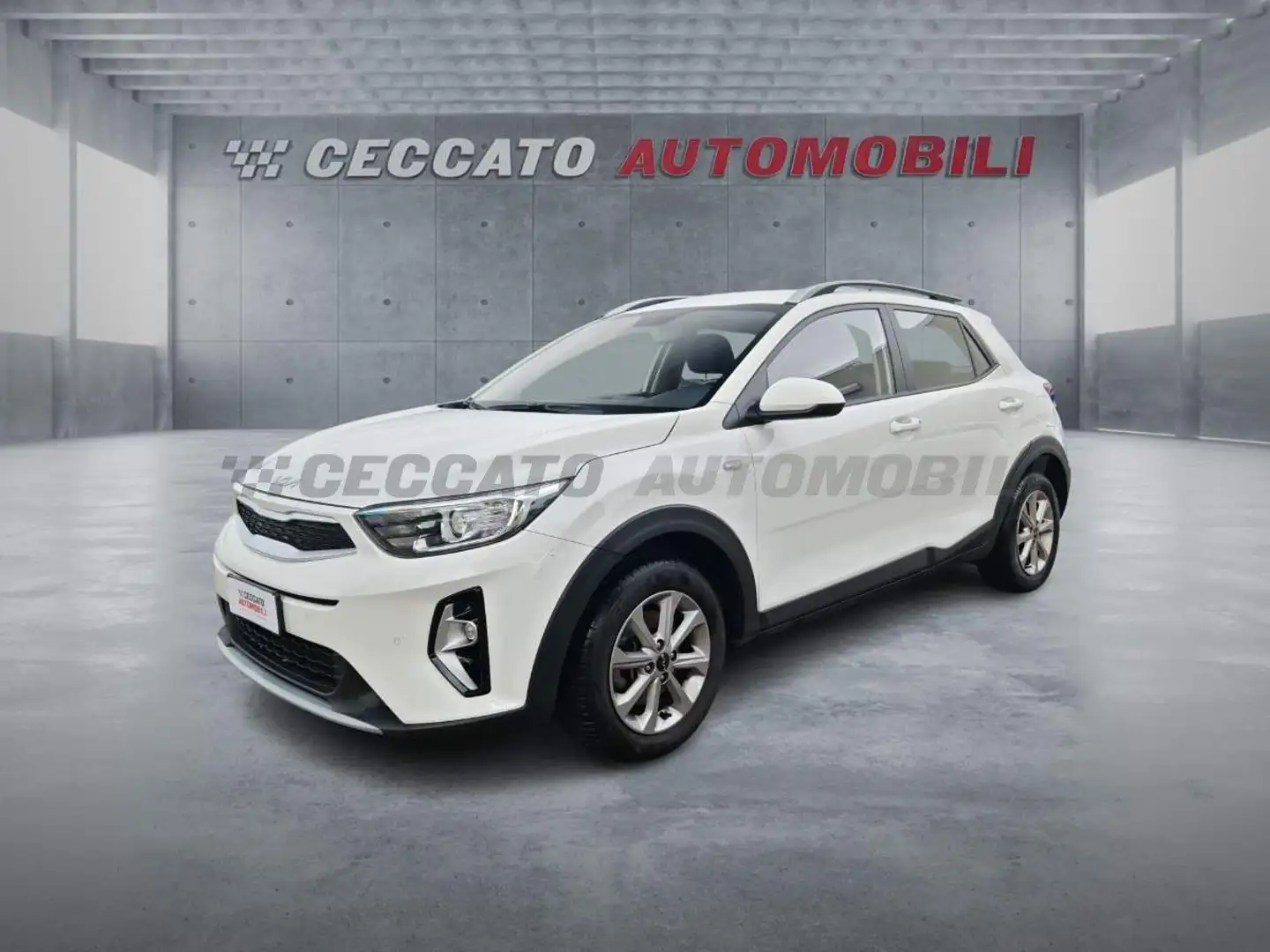 Kia Stonic Stonic 1.2 dpi Urban 84cv Bleu - 1