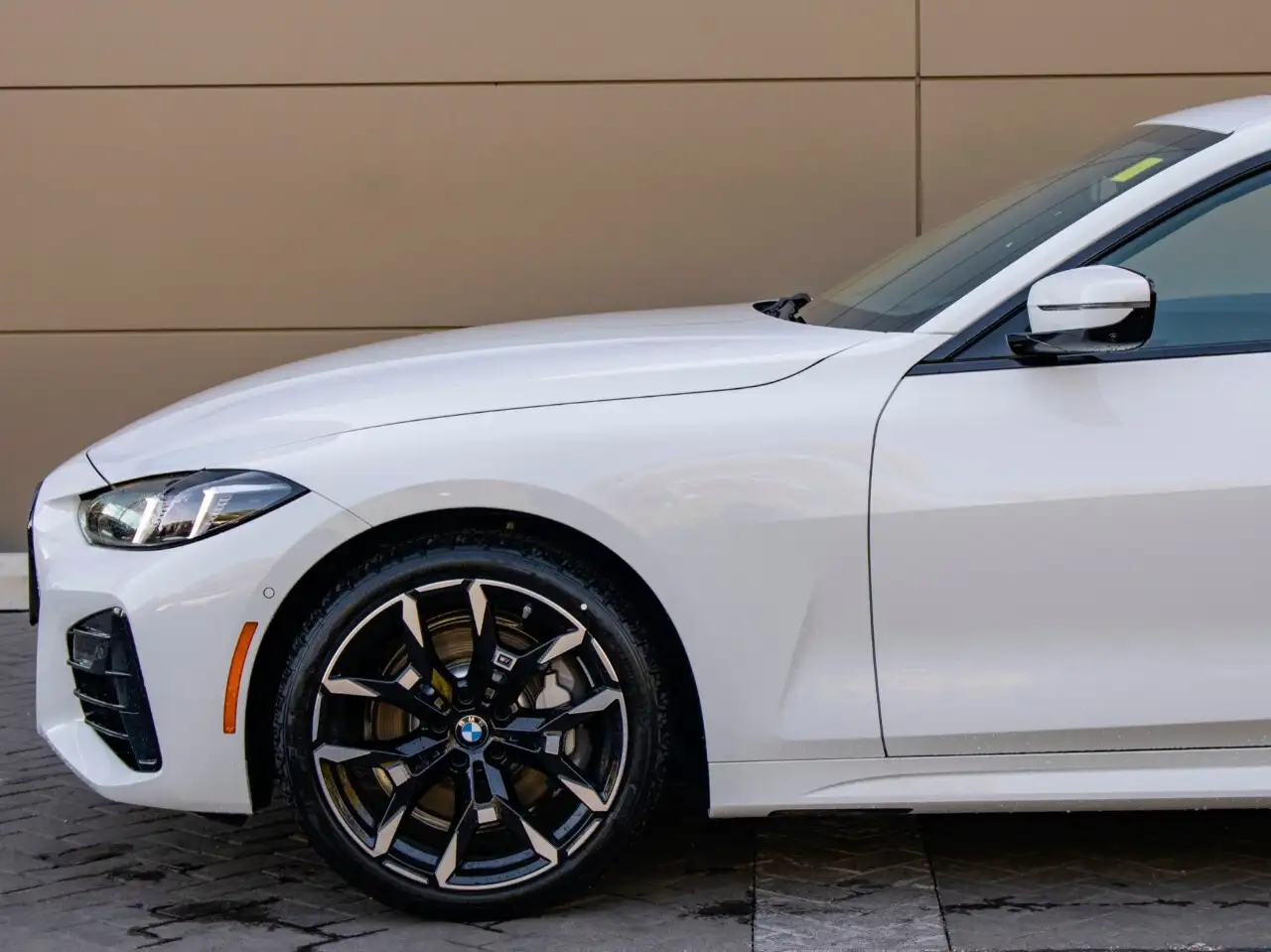 BMW 4 Series снимка BMW 4 Series