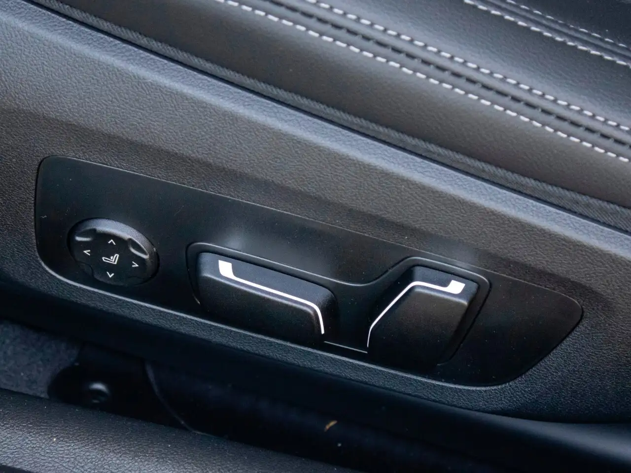 BMW 4 Series снимка BMW 4 Series