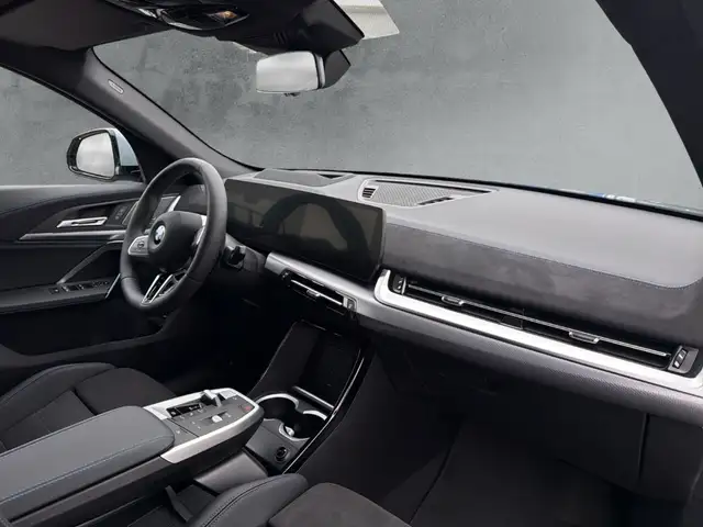 BMW X2 view 12