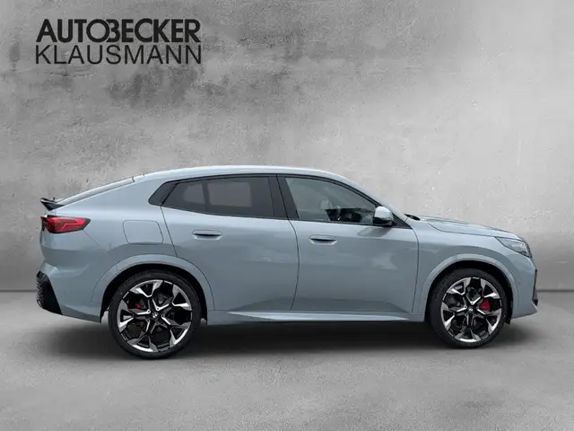 BMW X2 view 4