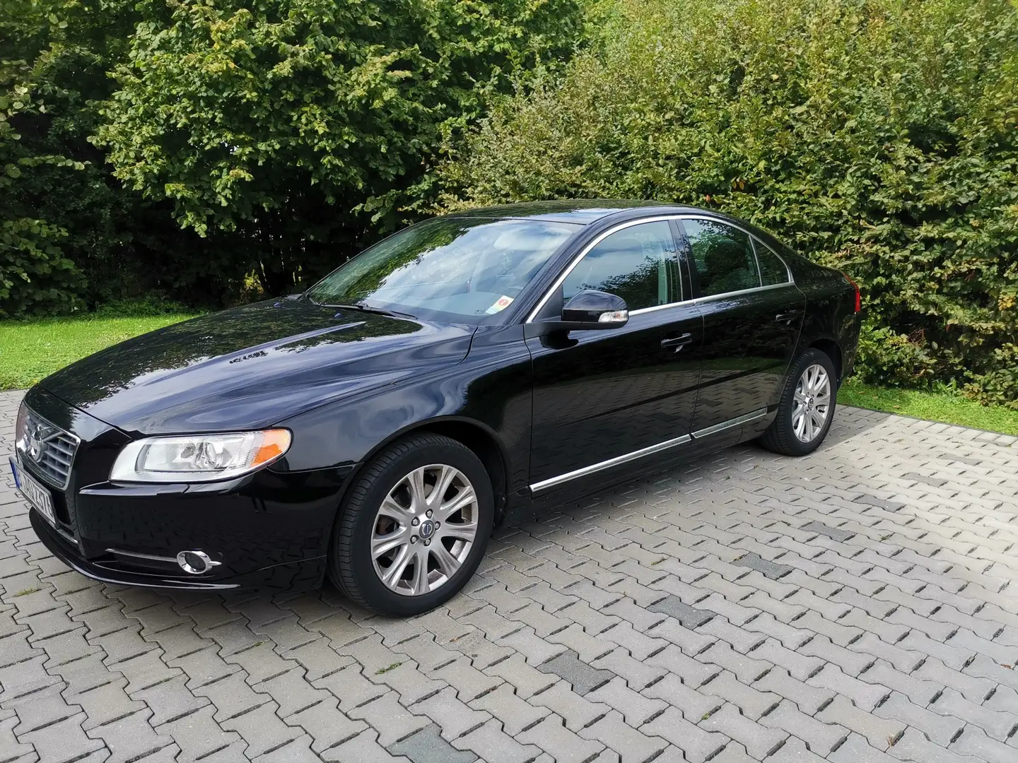 Volvo S80 D3 Aut. Momentum Schwarz - 2