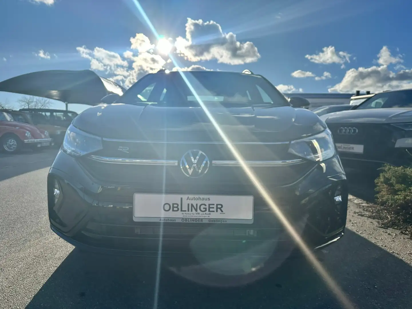 Volkswagen Taigo 1.0 TSI OPF DSG R-Line Navi|AHK|Matrix-LED|Kamera Schwarz - 2