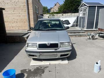 1.3i LX
