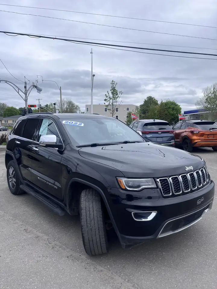 Jeep Grand Cherokee снимка Jeep Grand Cherokee