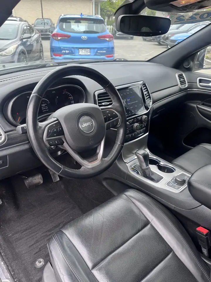 Jeep Grand Cherokee снимка Jeep Grand Cherokee