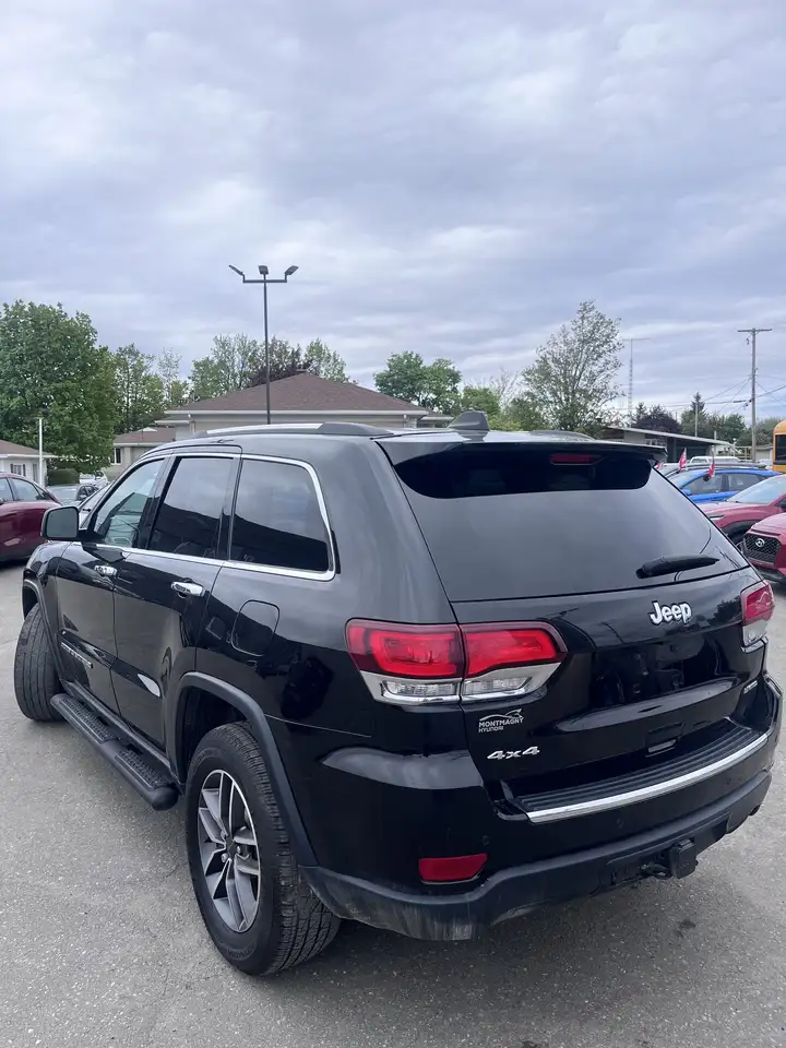 Jeep Grand Cherokee снимка Jeep Grand Cherokee