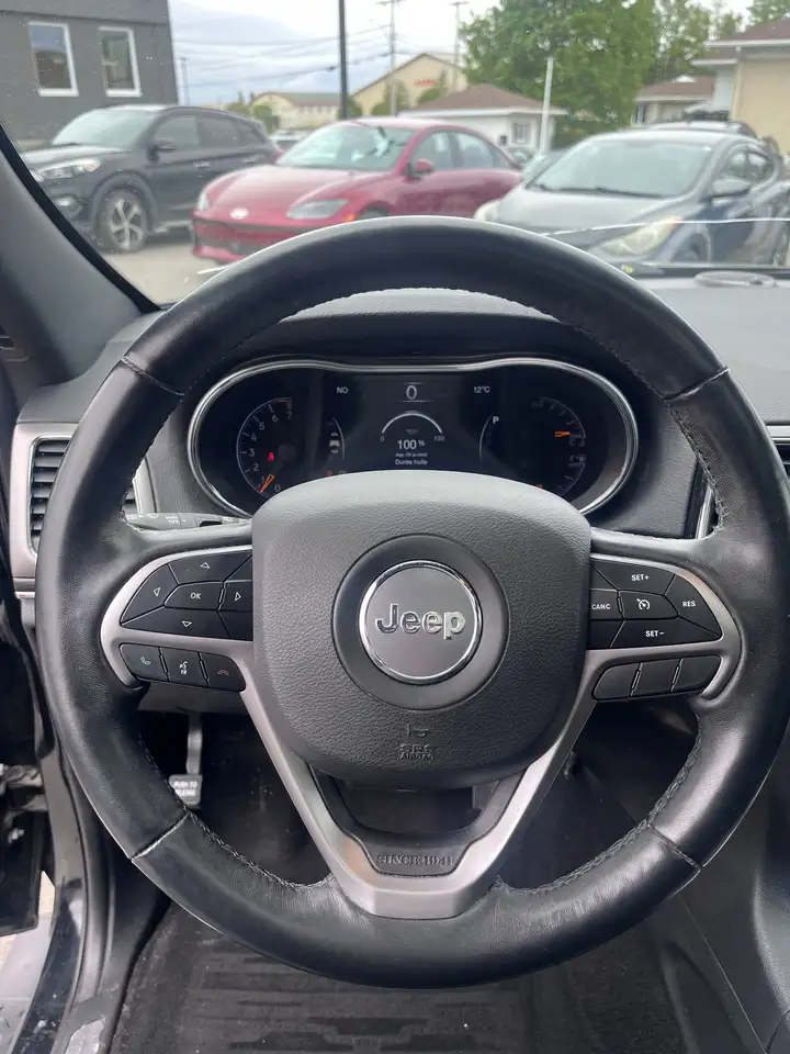 Jeep Grand Cherokee снимка Jeep Grand Cherokee