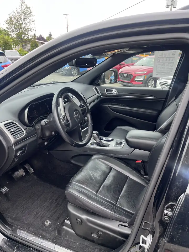 Jeep Grand Cherokee снимка Jeep Grand Cherokee