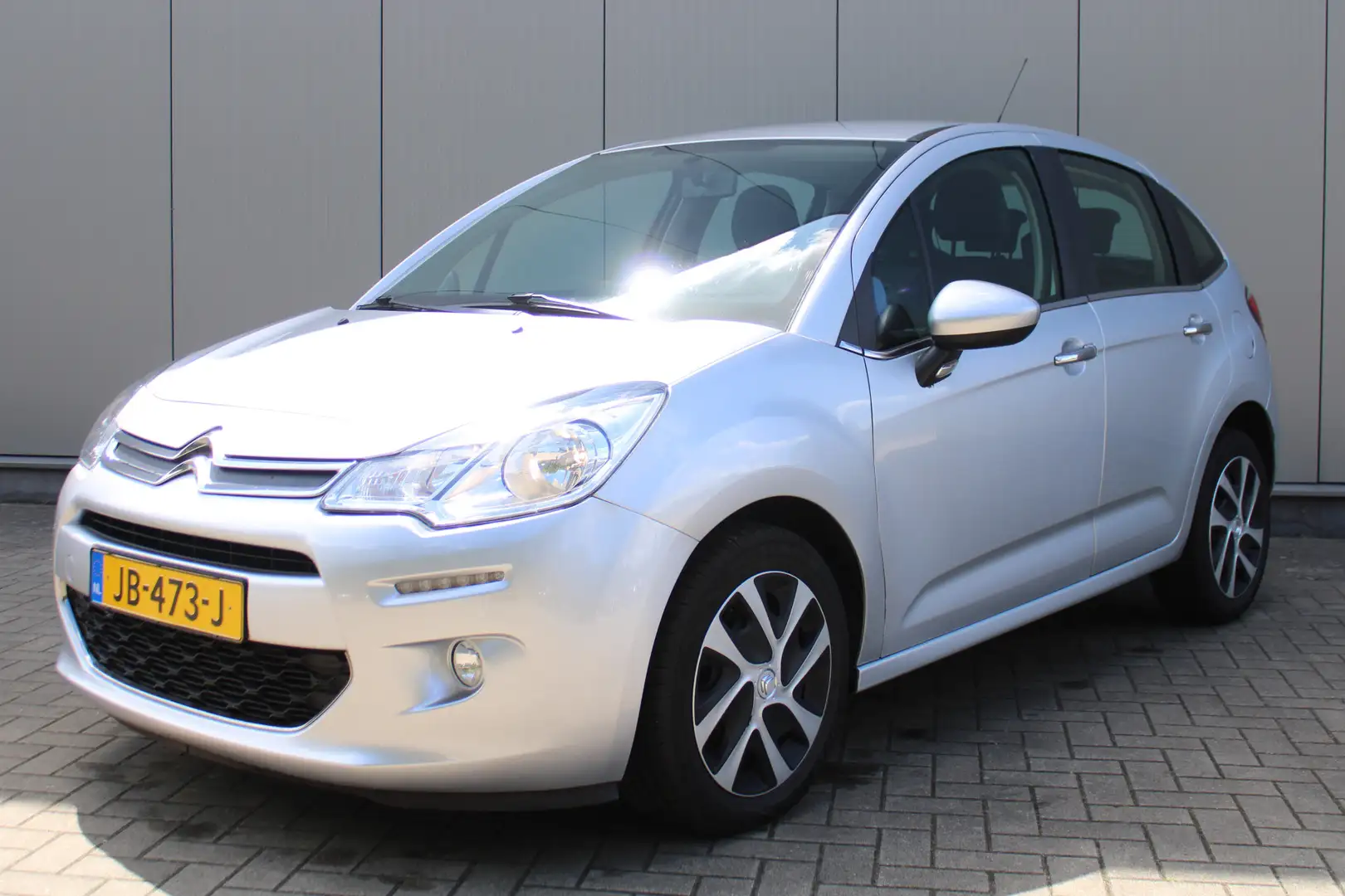 Citroen C3 1.0 PureTech Feel Edition Clima|Cruise|Audio|CV-LM Gris - 2