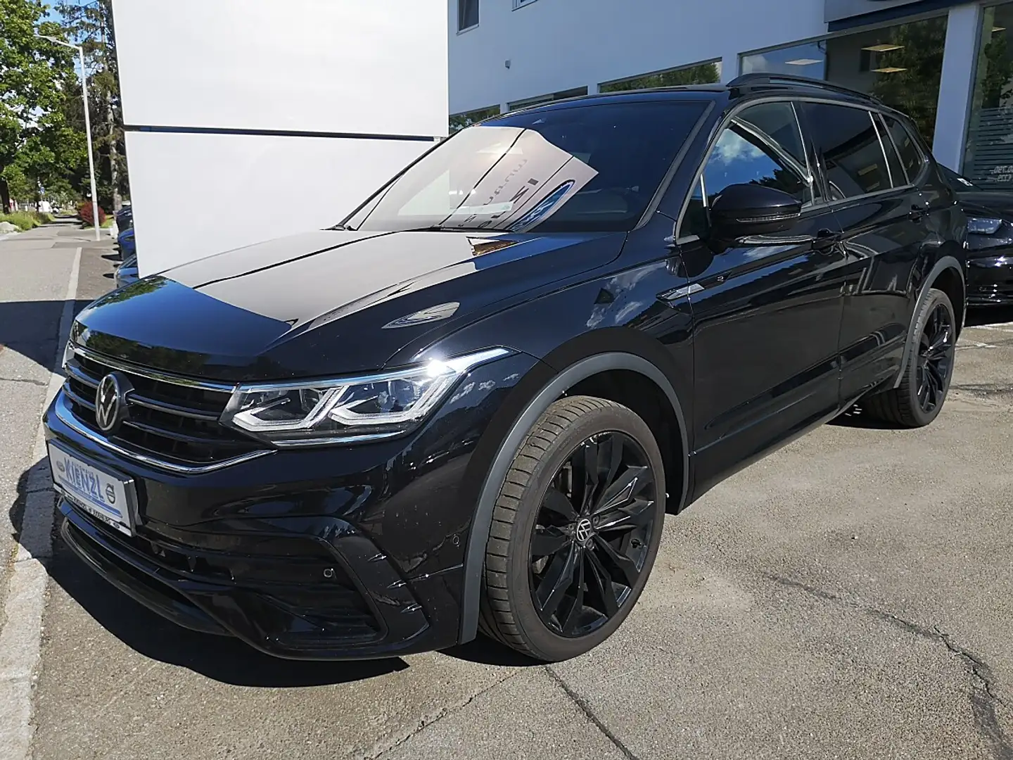 Volkswagen Tiguan Allspace 2.0 TDI R-Line 4Motion (EURO 6d) Schwarz - 1