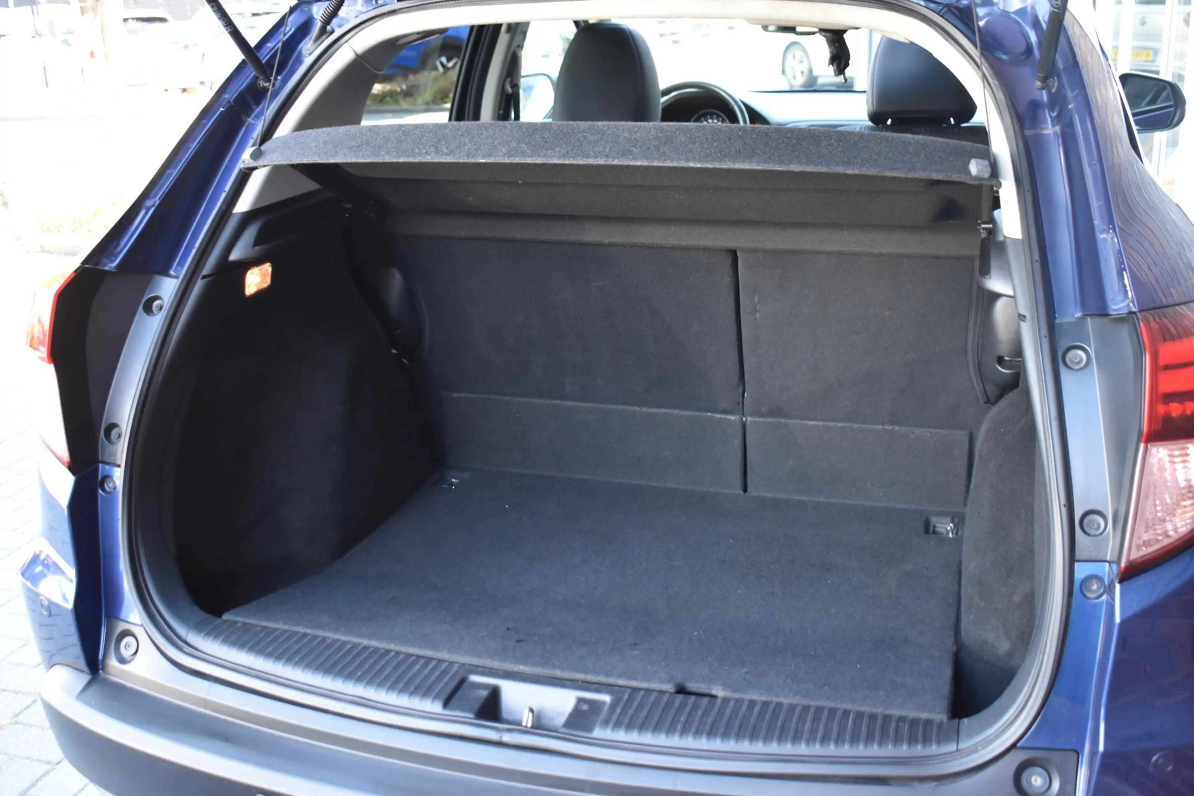 Honda HR-V 1.5 i-VTEC ECC LMV LEDER NAVI TREKHAAK — photo 8