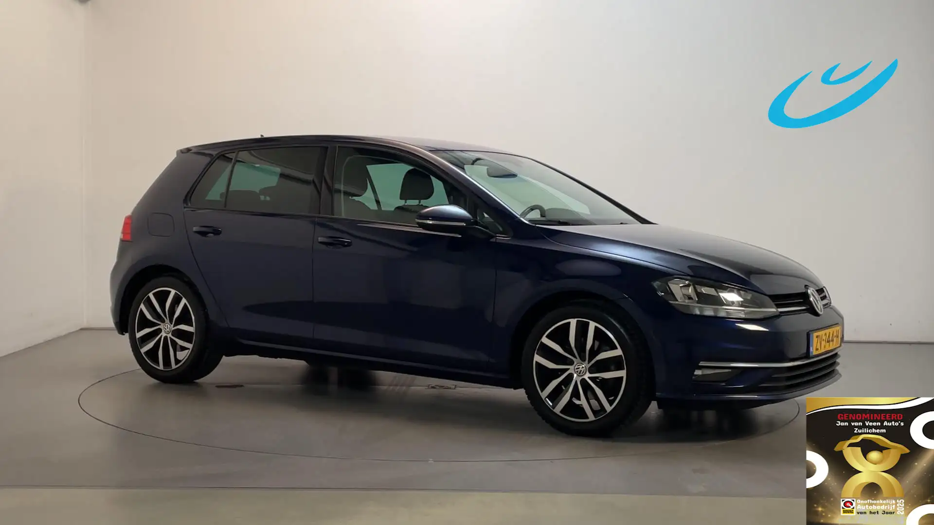 Volkswagen Golf 1.5 TSI 150pk DSG Highline Alcantara Virtual Cockp Blauw - 1
