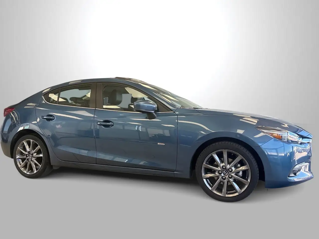 Mazda 3 снимка Mazda 3