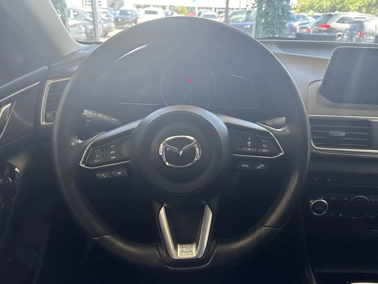 Mazda 3 снимка Mazda 3