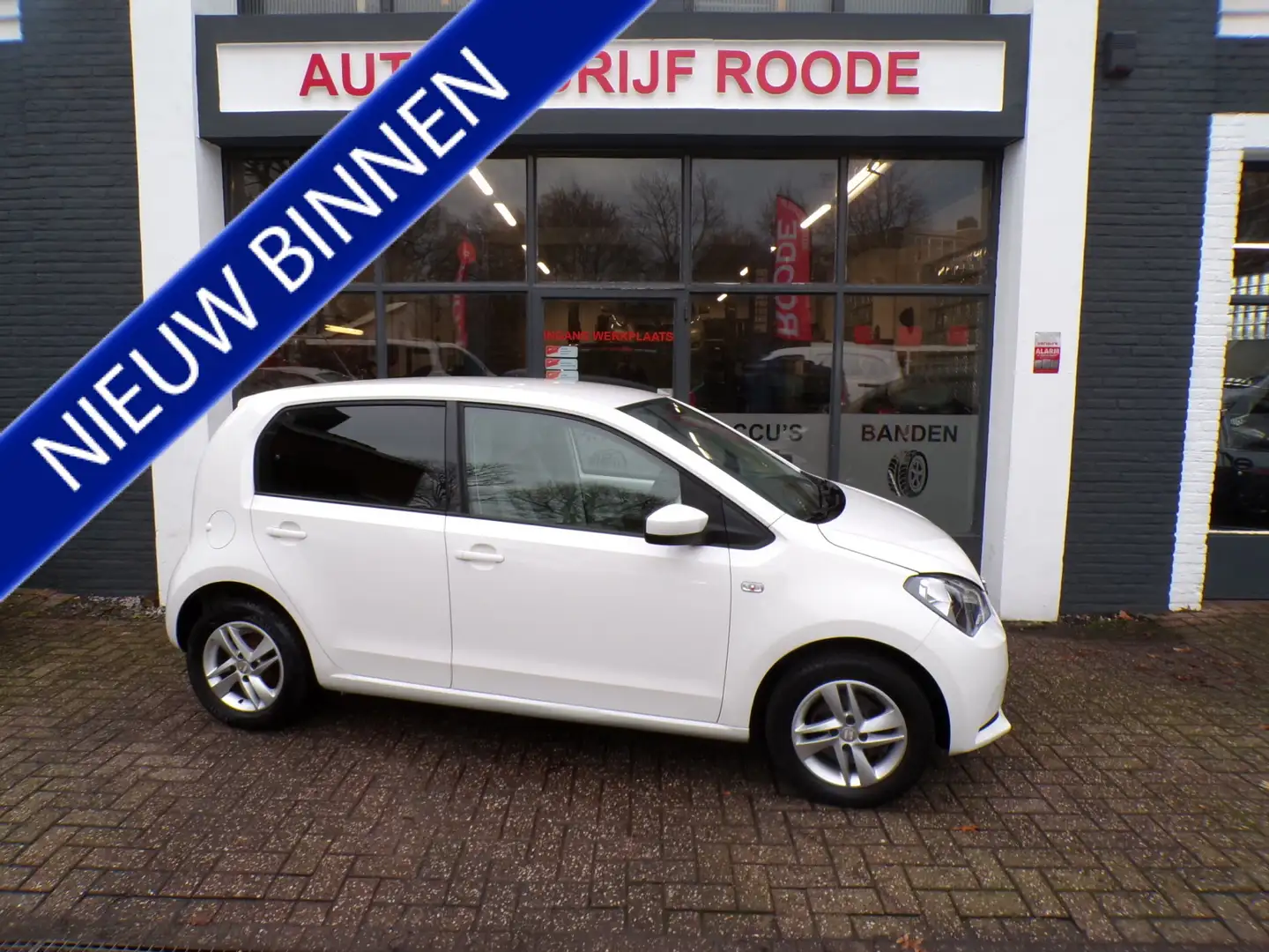 SEAT Mii 1.0 Style AUTOMAAT , AIRCO , NIEUWE APK !! Wit - 1