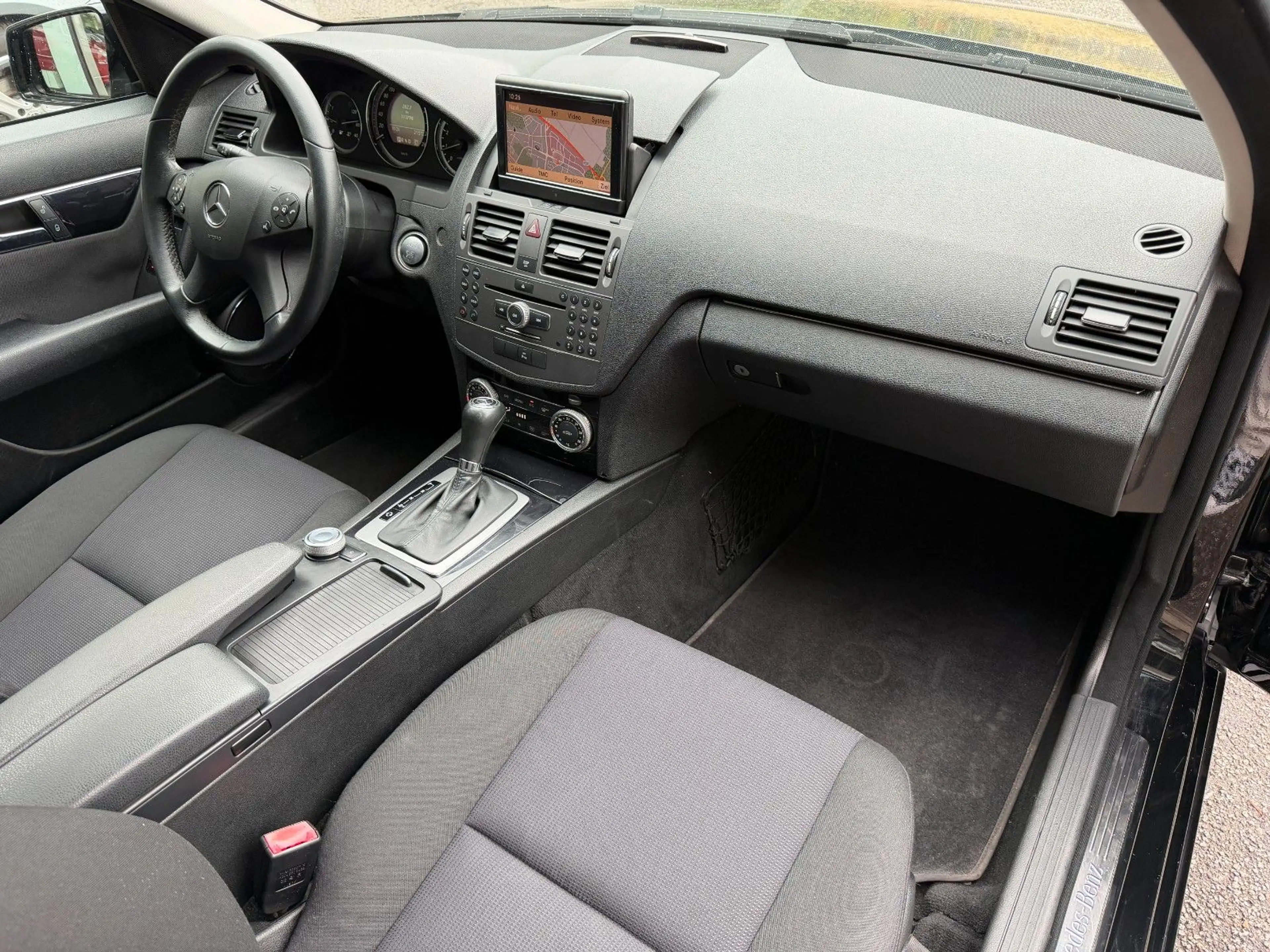 Mercedes-Benz C 250 CGI T-Modell/ Navi/Kamera/Harman&Kardon — photo 12