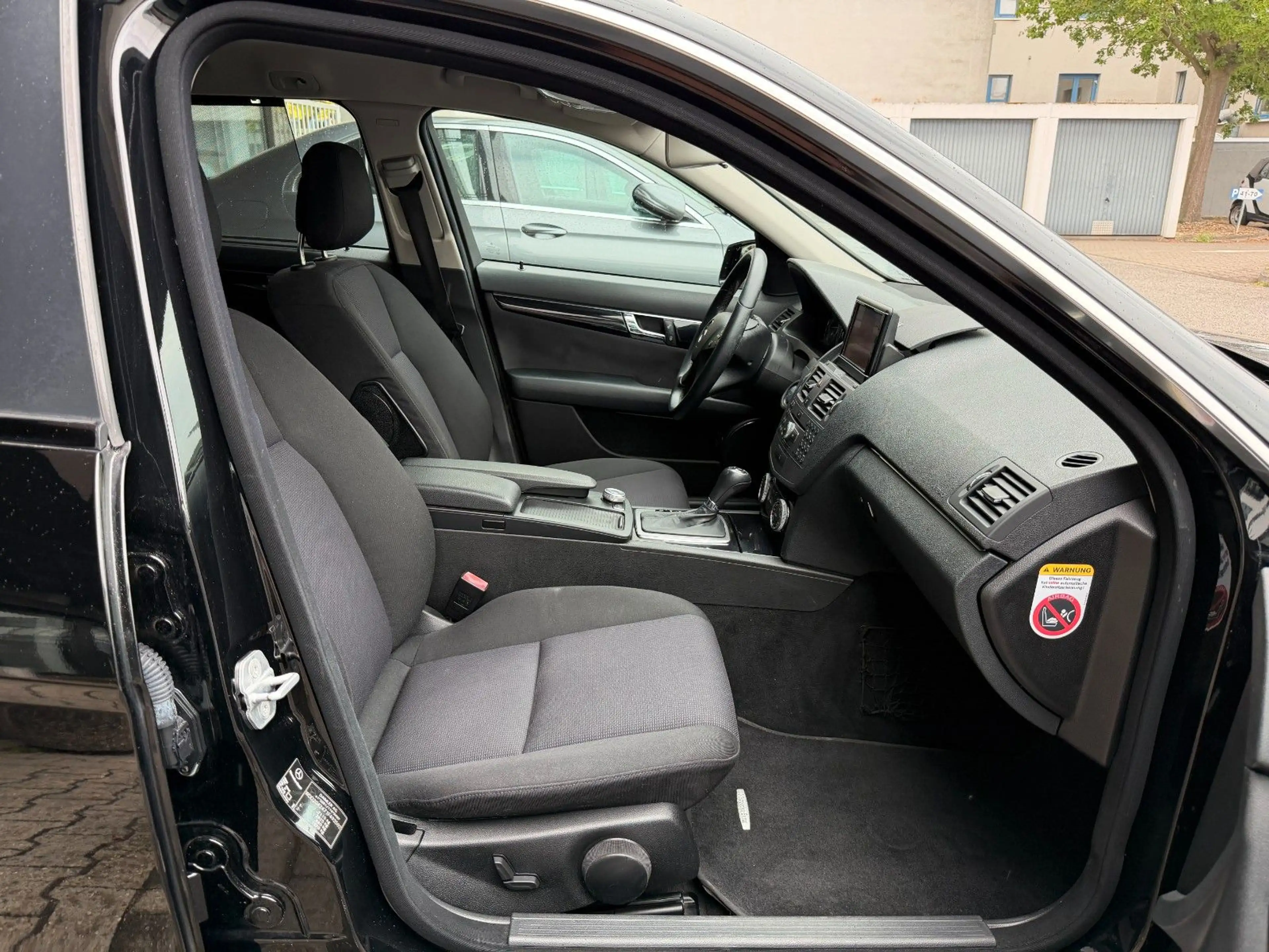 Mercedes-Benz C 250 CGI T-Modell/ Navi/Kamera/Harman&Kardon — photo 13