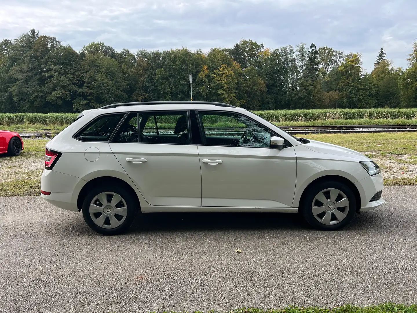 Skoda Fabia Active 1.0TSI Kombi *KLIMA*1. Besitz* Weiß - 2