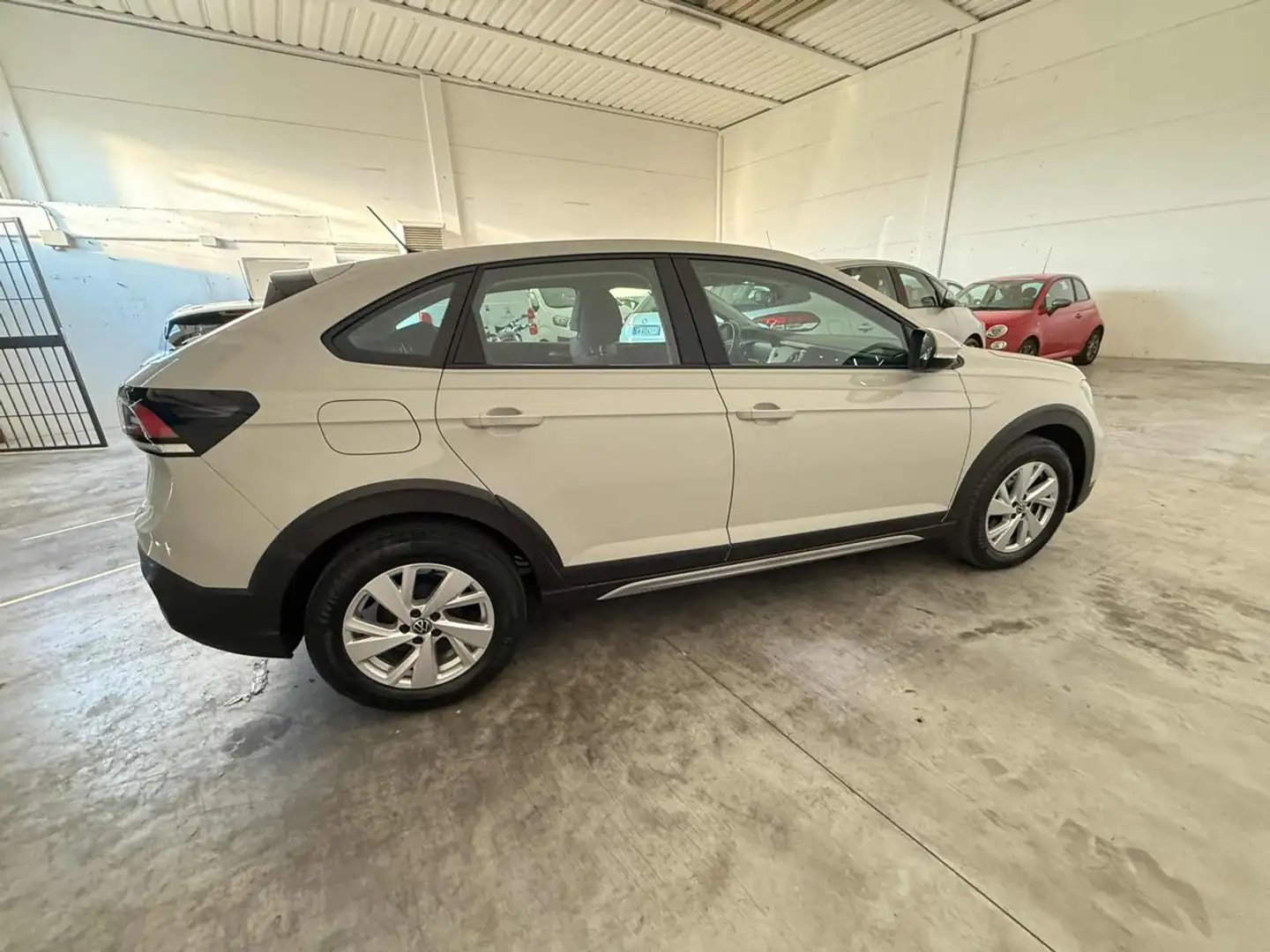 Volkswagen Taigo 1.0 TSI 95 CV Life Grigio - 2