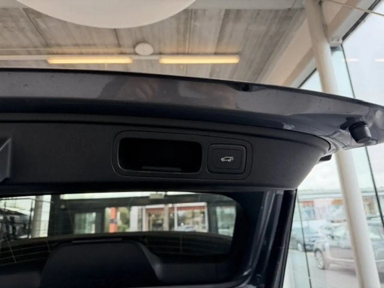MG HS
