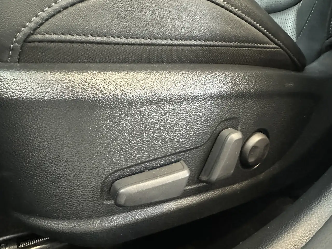 Kia Seltos снимка Kia Seltos