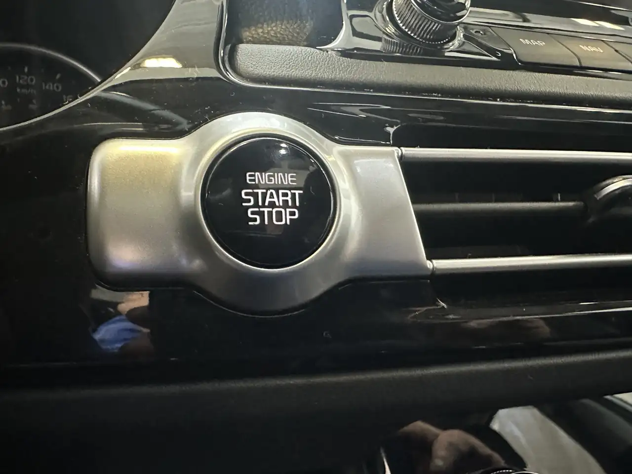 Kia Seltos снимка Kia Seltos